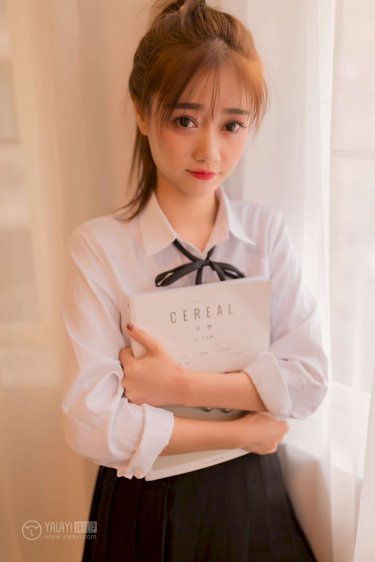 撓日本美女癢癢